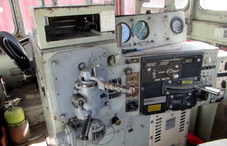MP15DC_Unit2389_4 MP15DC Locomotive controls