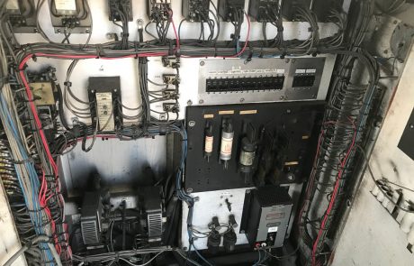 SW900 Locomotive electrical