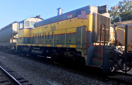 SW900 Locomotive angle view